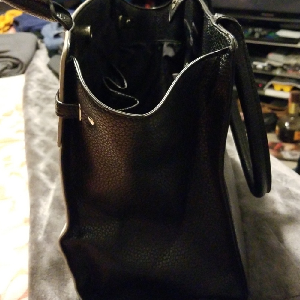 Handbag - Picture 3 of 4